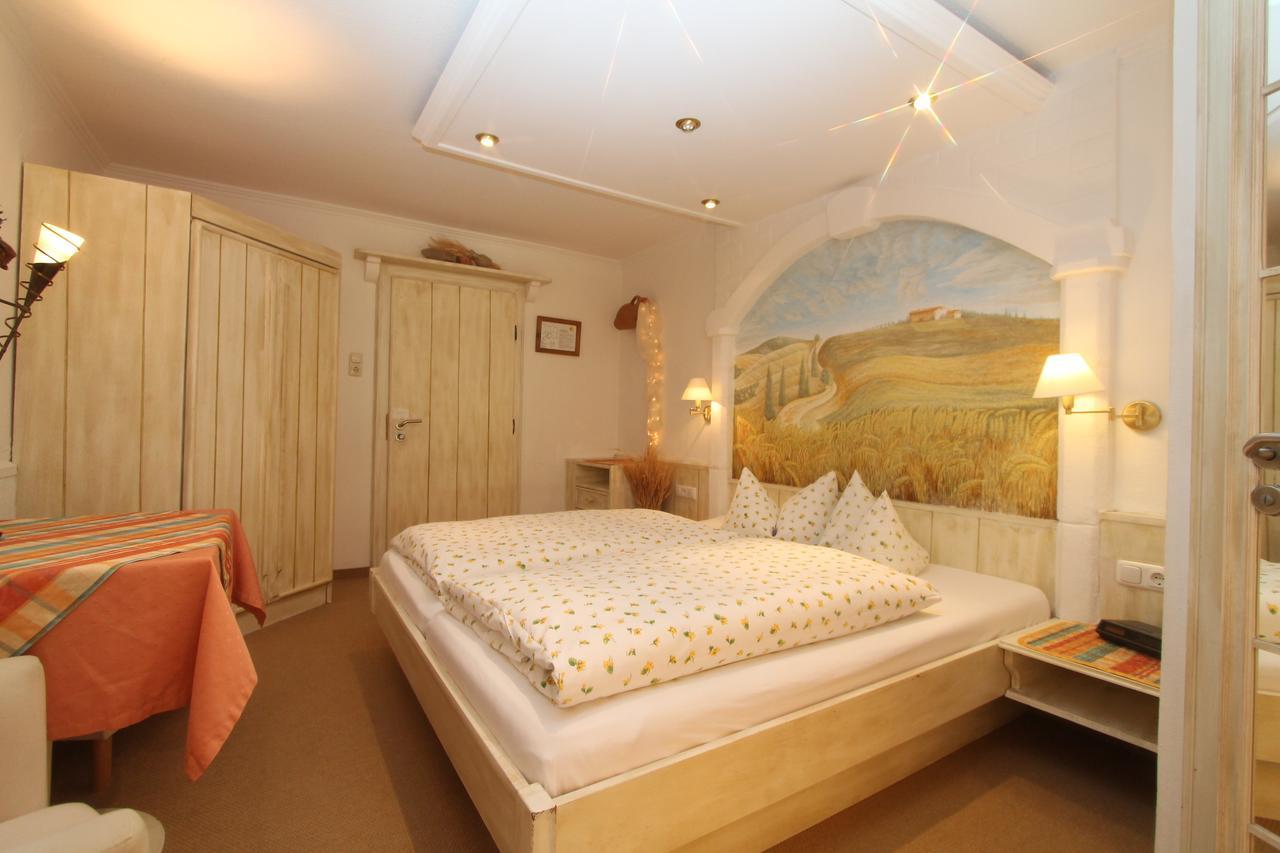 Haus Sonnenschein Hotel ไกรน์เนา ภายนอก รูปภาพ
