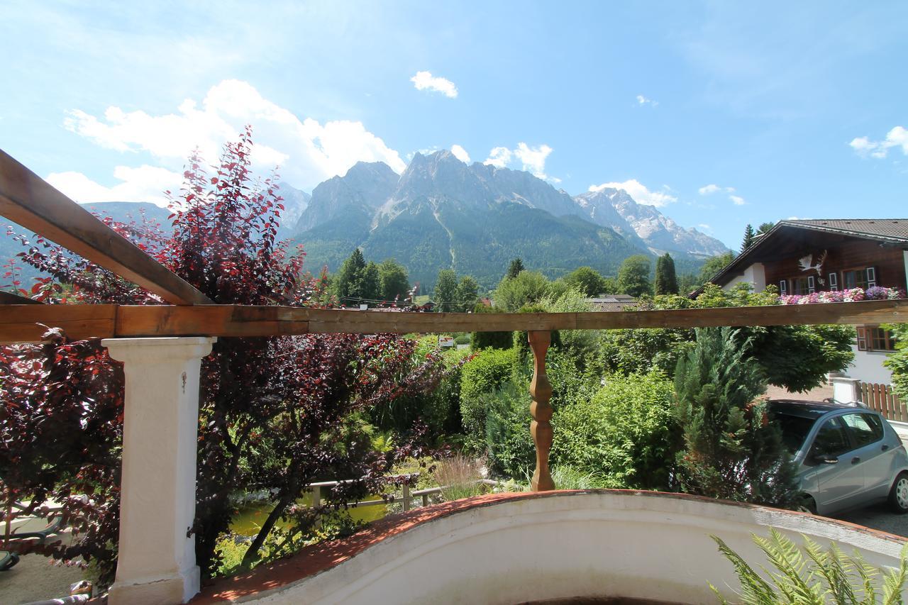 Haus Sonnenschein Hotel ไกรน์เนา ภายนอก รูปภาพ
